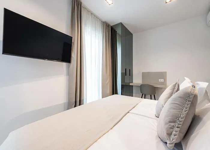 Luxury Mazza -marco Lejlighed