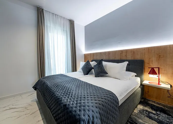 Luxury Mazza -marco Lejlighed *