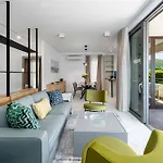 Luxury Mazza -marco